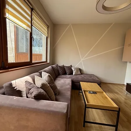 Sunwave 2 Bedrooms Center Apartment Warna