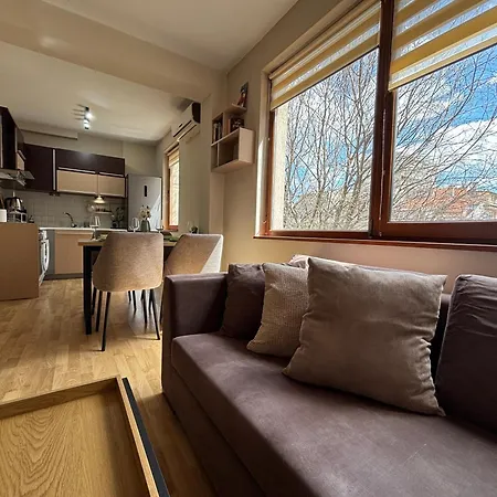 Sunwave 2 Bedrooms Center Apartment *